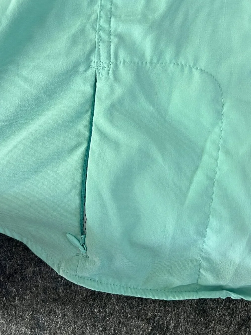 LL Bean Fishing Shirt Men's Sunsmart UPF M Tall Short Sleeve Vented Nylon - Picture 2 of 6
